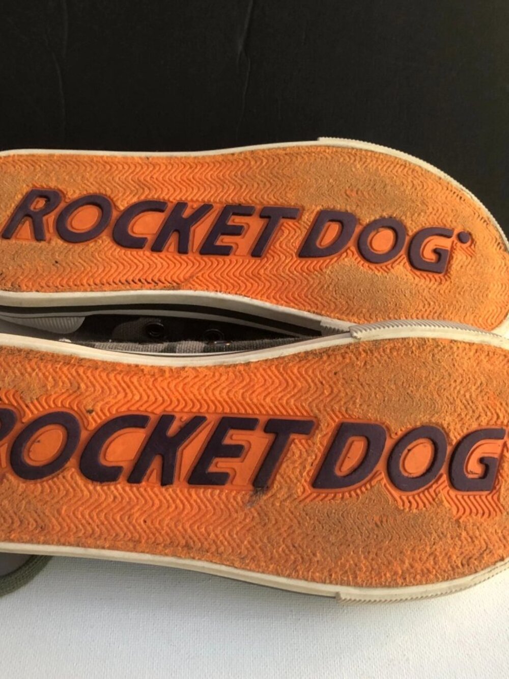 Rocket Dog Women& Sneaker Canvas Lace-up Gray Camo Shoes Sz 6.5 Frayed Edges - Picture 7 of 13
